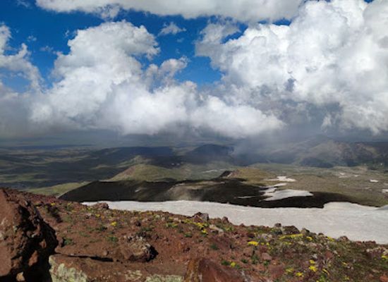 armenia/vayots-dzor/landmark/azhdahak