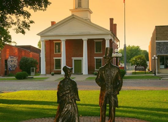 illinois/northern-illinois/landmark/metamora-courthouse-state-historic-site