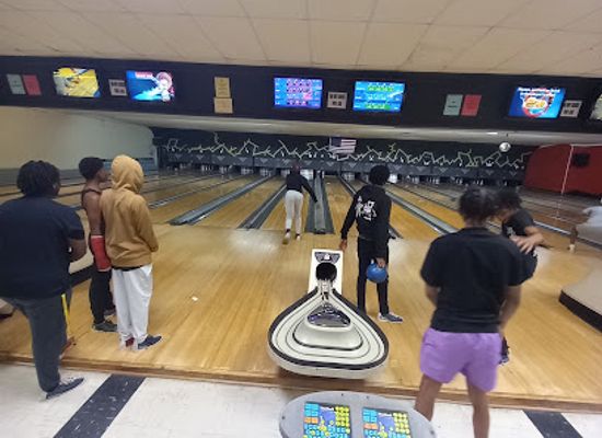 arkansas/pine-bluff/landmark/thunder-lanes-bowling-center