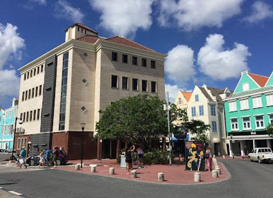 curacao/domi-abou/landmark/parliament-of-curacao