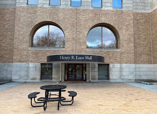 connecticut/new-haven/landmark/henry-r-luce-hall