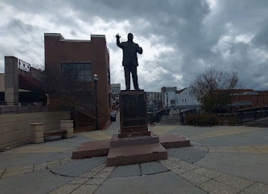 virginia/roanoke/old-southwest/landmark/martin-luther-king-jr-memorial