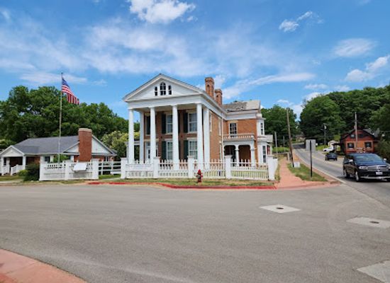 illinois/galena-historic-district/landmark/washburne-house-state-historic-site