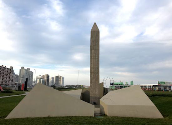 uruguay/east-coast/landmark/paseo-de-las-americas