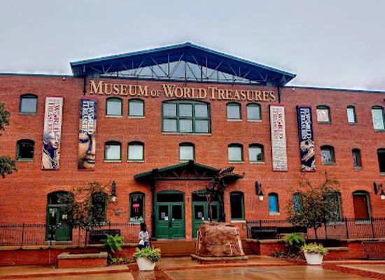 kansas/wichita/downtown-wichita/landmark/museum-of-world-treasures