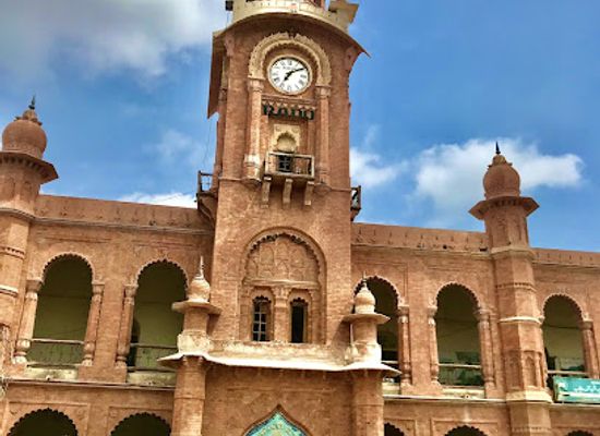 pakistan/central-punjab/landmark/clock-tower