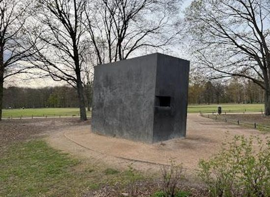 germany/potsdam/landmark/memorial-to-homosexuals-persecuted-under-nazism