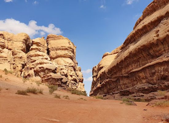 jordan/wadi-rum/landmark/abu-khashaba-canyon