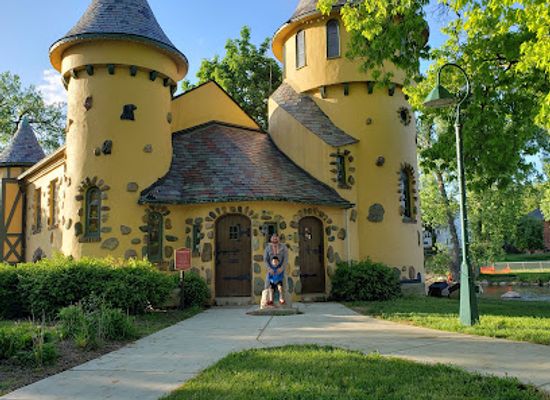alaska/alaska-peninsula/landmark/owosso-curwood-castle