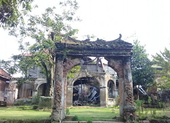 indonesia/jambi/landmark/cagar-budaya-herenhuis-van-hassan-al-djoefrie