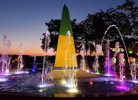 argentina/puerto-iguazu/landmark/marco-das-tres-fronteiras