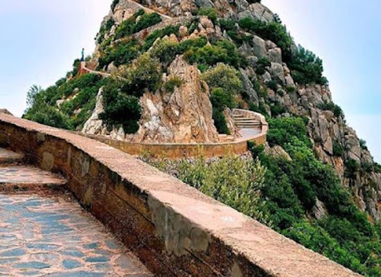 algeria/bejaia/landmark/sea-breeze