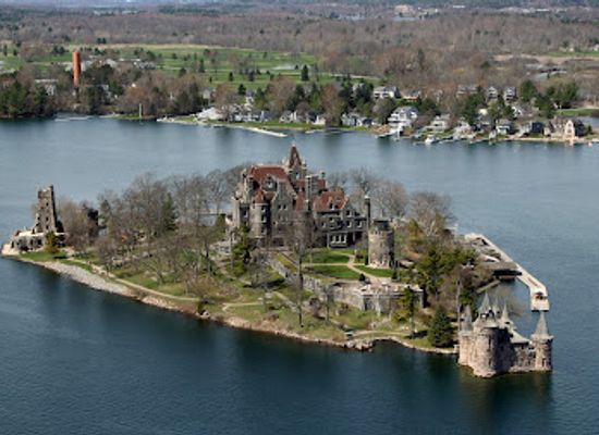 new-york/thousand-islands/landmark/1000-islands-helicopter-tours