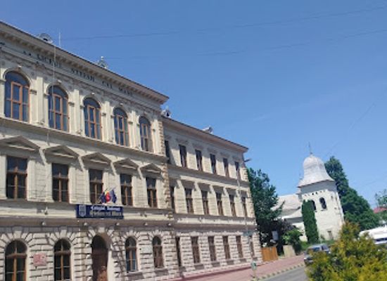 romania/suceava/landmark/national-college-stefan-cel-mare