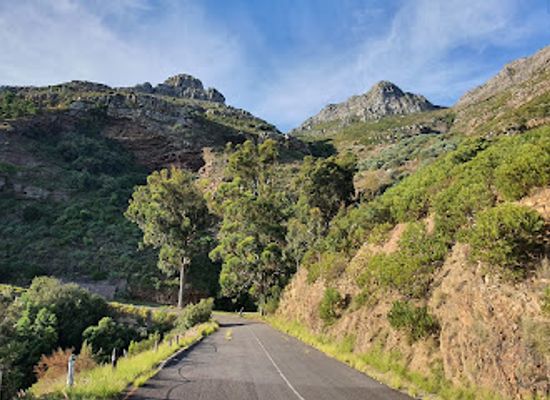 south-africa/overberg/landmark/waterfall-and-dam-on-table-mointain