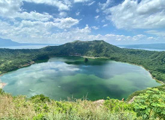 philippines/taal-volcano/landmark/taal-volcano-trail