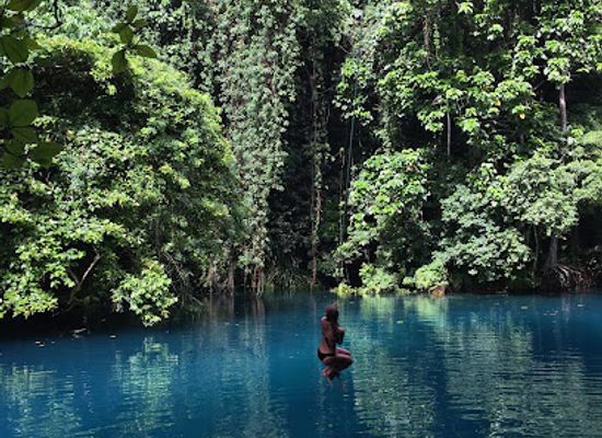 vanuatu/lamap/landmark/riri-blue-hole