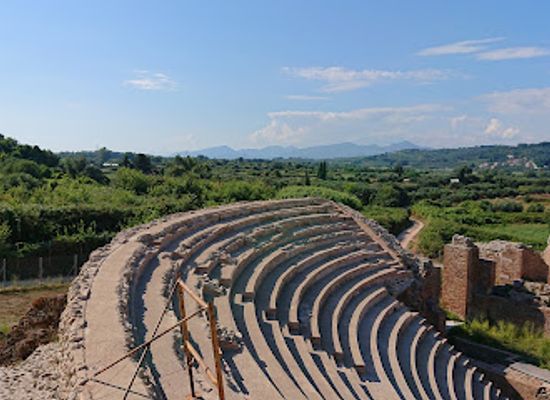 greece/western-greece/landmark/roman-odeum-of-nicopolis