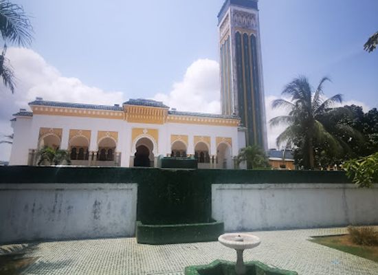 gabon/lambarene/landmark/hassan-ii-mosquee
