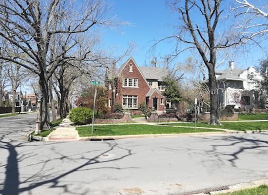 oklahoma/northeastern-oklahoma/landmark/heritage-hills-historic-home-district