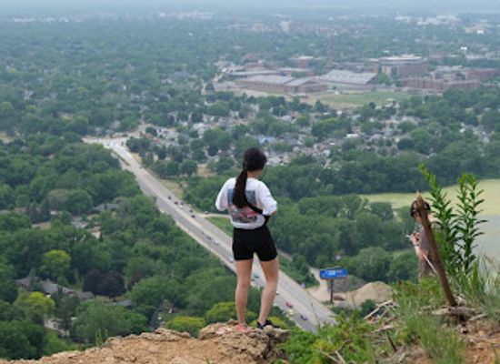 wisconsin/la-crosse/landmark/rim-of-the-city