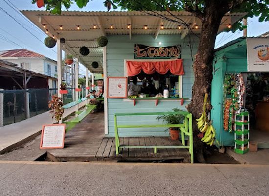honduras/utila/landmark/la-casita