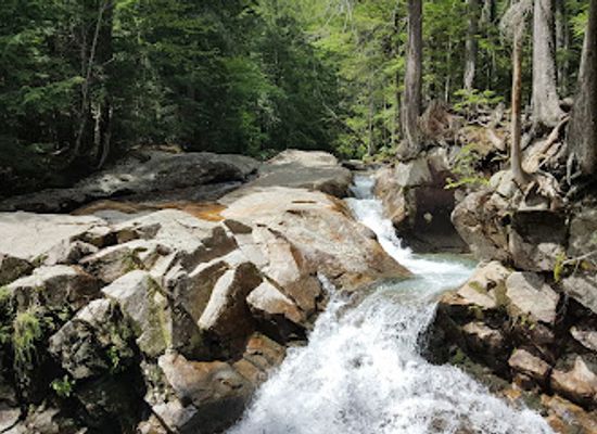 new-hampshire/franconia-notch-state-park/landmark/basin-cascade-trailhead