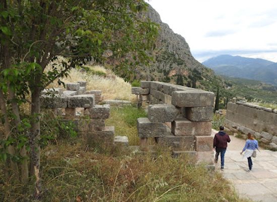 greece/delphi/landmark/u