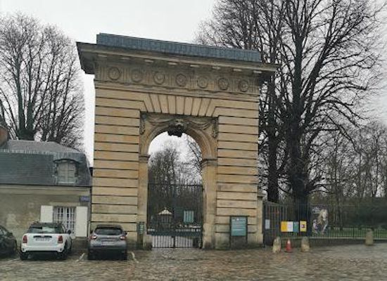 france/paris/landmark/saint-anthony-gate