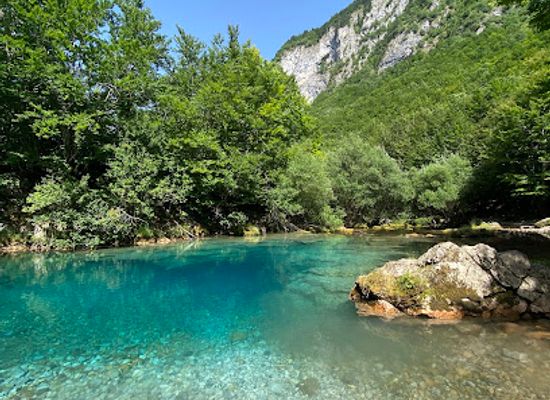 montenegro/lakes-of-plav/landmark/oko-skakavice