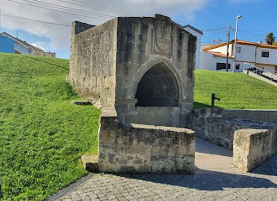 portugal/peniche/landmark/fonte-de-nossa-senhora-da-conceicao-fonte-gotica-fonte-dos-gafos