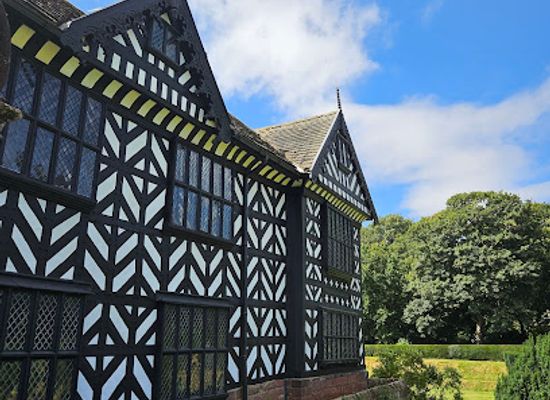united-kingdom/cheshire/attraction/national-trust-speke-hall-garden-and-estate-2