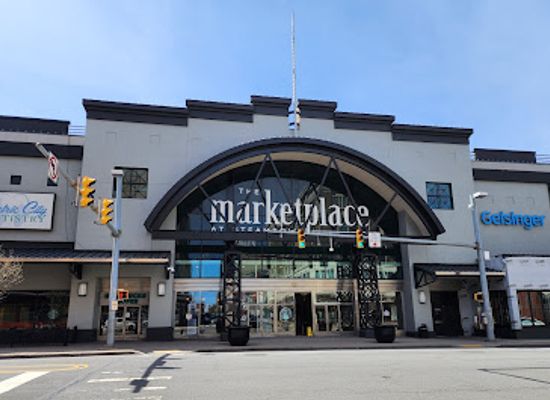 pennsylvania/scranton/landmark/the-marketplace-at-steamtown