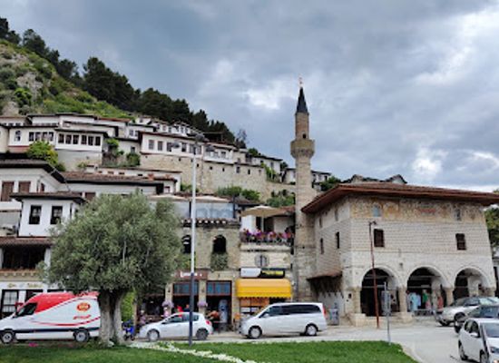 albania/berat/landmark/bachelors-mosque