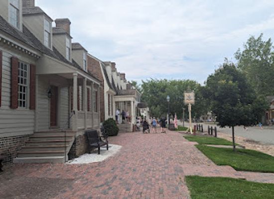 virginia/williamsburg/landmark/james-semple-house