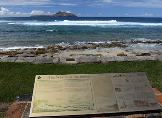 norfolk-island/burnt-pine/landmark/hms-sirius-shipwreck