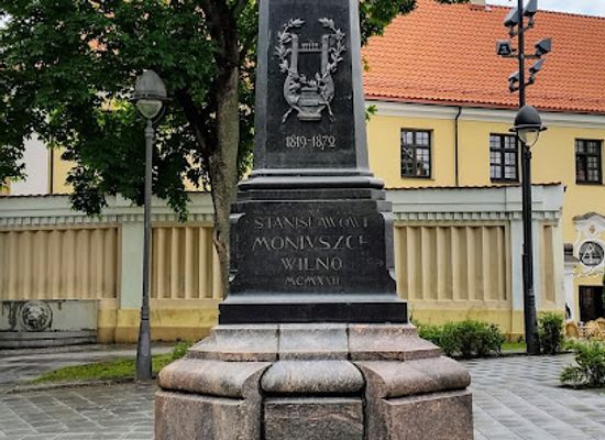 lithuania/samogitia/landmark/monument-of-stanislaw-moniuszko