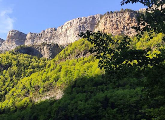 spain/ordesa-y-monte-perdido-national-park/landmark/cascada-de-arripas