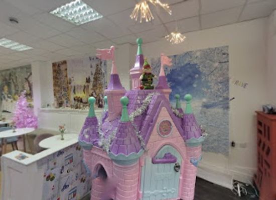 united-kingdom/derry/attraction/le-petit-village-2