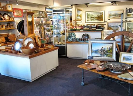 new-zealand/otago/landmark/silver-fern-gallery