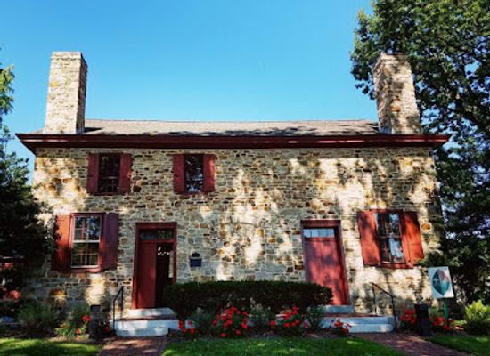 pennsylvania/chester-county/landmark/uwchlan-meetinghouse