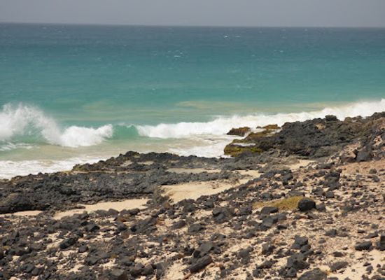 cabo-verde/praia-do-curral-velho/landmark/praia-de-joao-barrosa