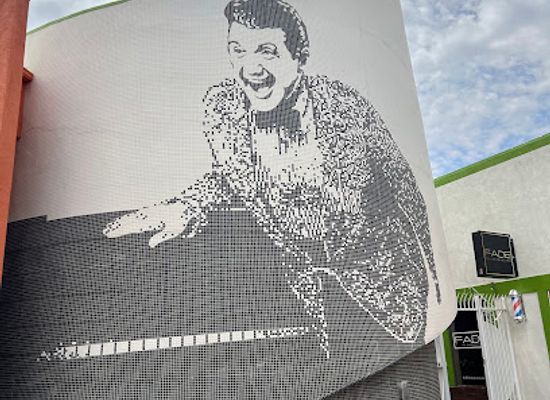 nevada/southern-nevada/landmark/previous-site-of-historic-liberace-museum