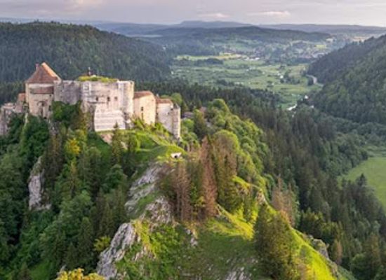 france/franche-comte/landmark/chateau-de-joux