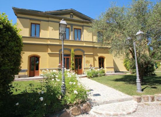 italy/valdarno/landmark/hotel-villa-betania