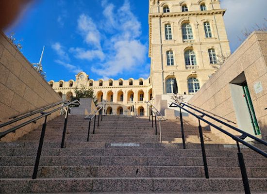 france/marseille/vieux-port/landmark/memorial-de-la-deportation-de-l-internement-et-de-la-resistance