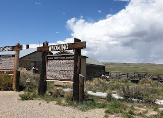 wyoming/snowy-range/landmark/fossil-cabin