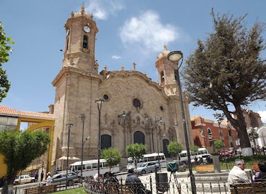 bolivia/potosi/plaza-10-de-noviembre/landmark/plaza-central