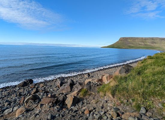 iceland/snafellsbar-area/landmark/giant-padlock