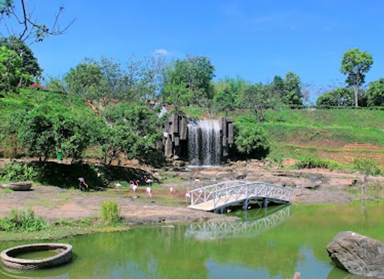 vietnam/buon-ma-thuot/landmark/kotam-community-resort